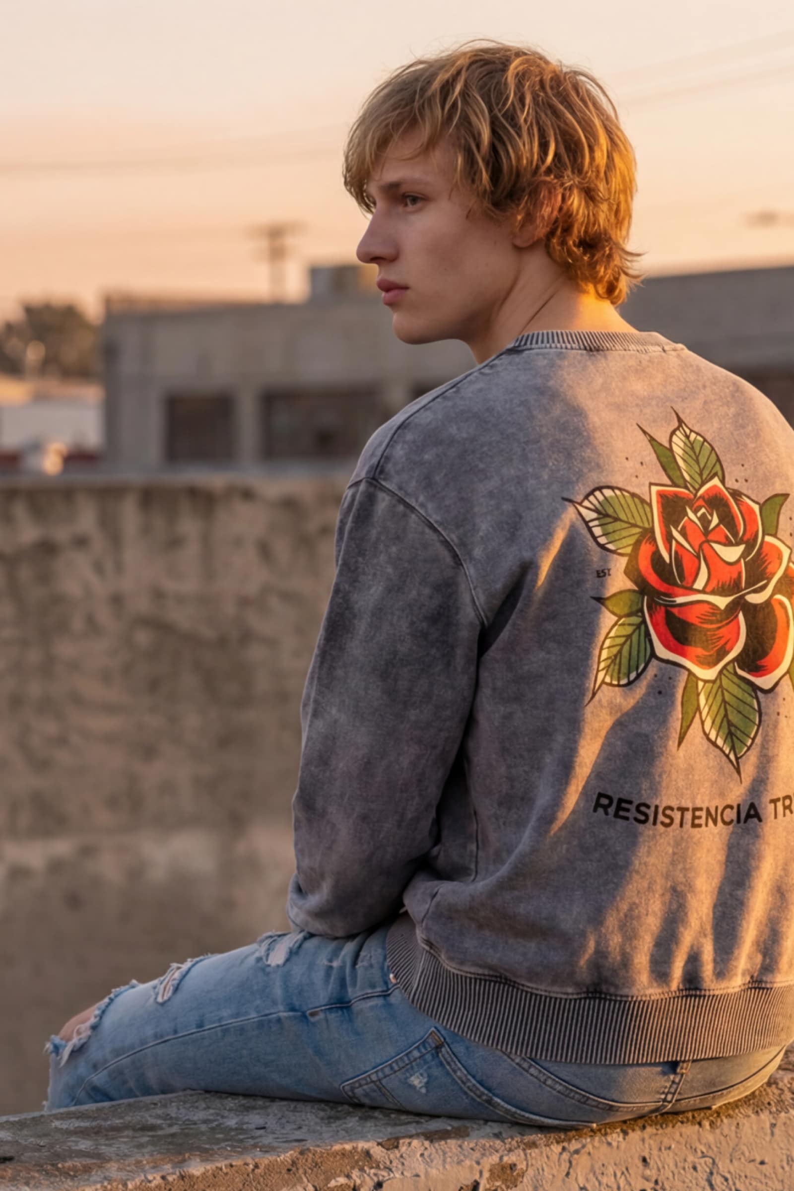 Model wearing FERN + FIN RESISTENCIA TRUCHA sweater - gray - mobile